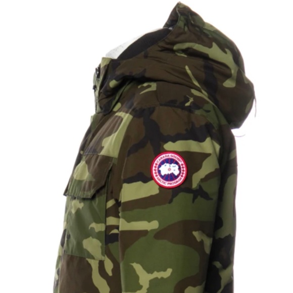 Canada Goose Camouflage Print Coat - Large - Picture 2 of 3